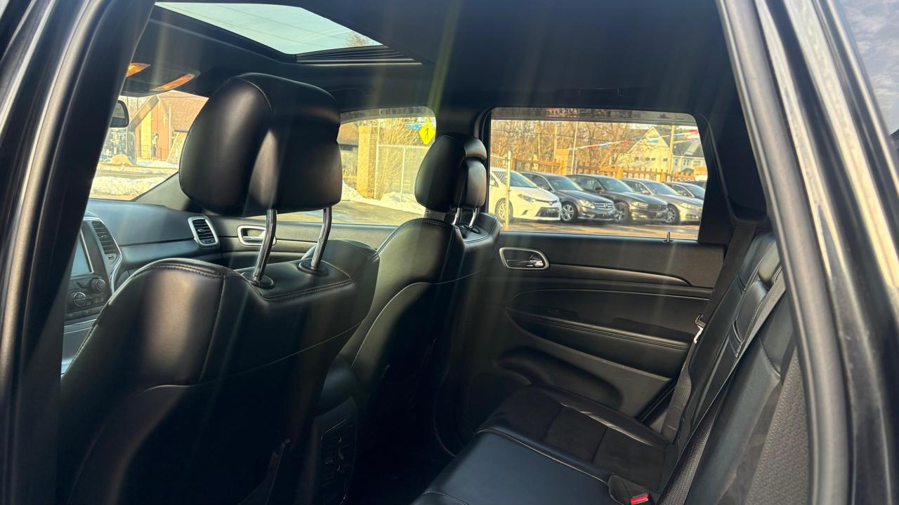 Jeep Grand Cherokee Laredo 2WD 2015