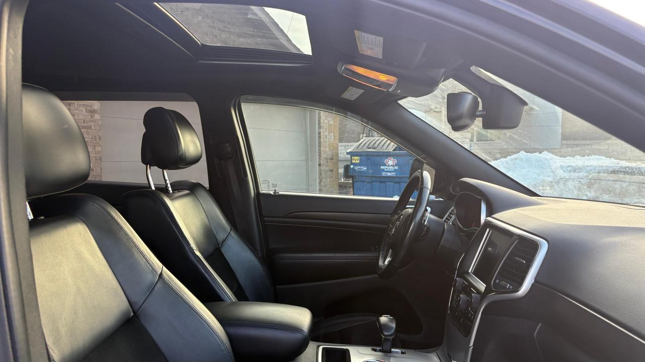 Jeep Grand Cherokee Laredo 2WD 2015