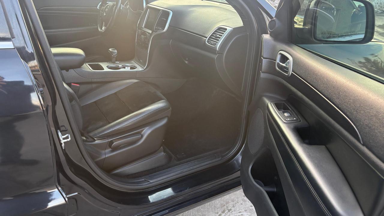 Jeep Grand Cherokee Laredo 2WD 2015