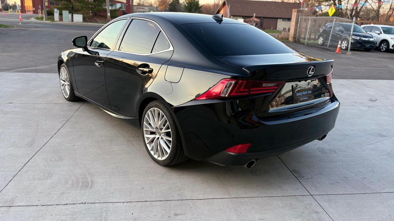 Lexus IS 300 AWD 2016