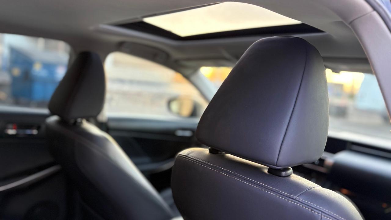 Lexus IS 300 AWD 2016