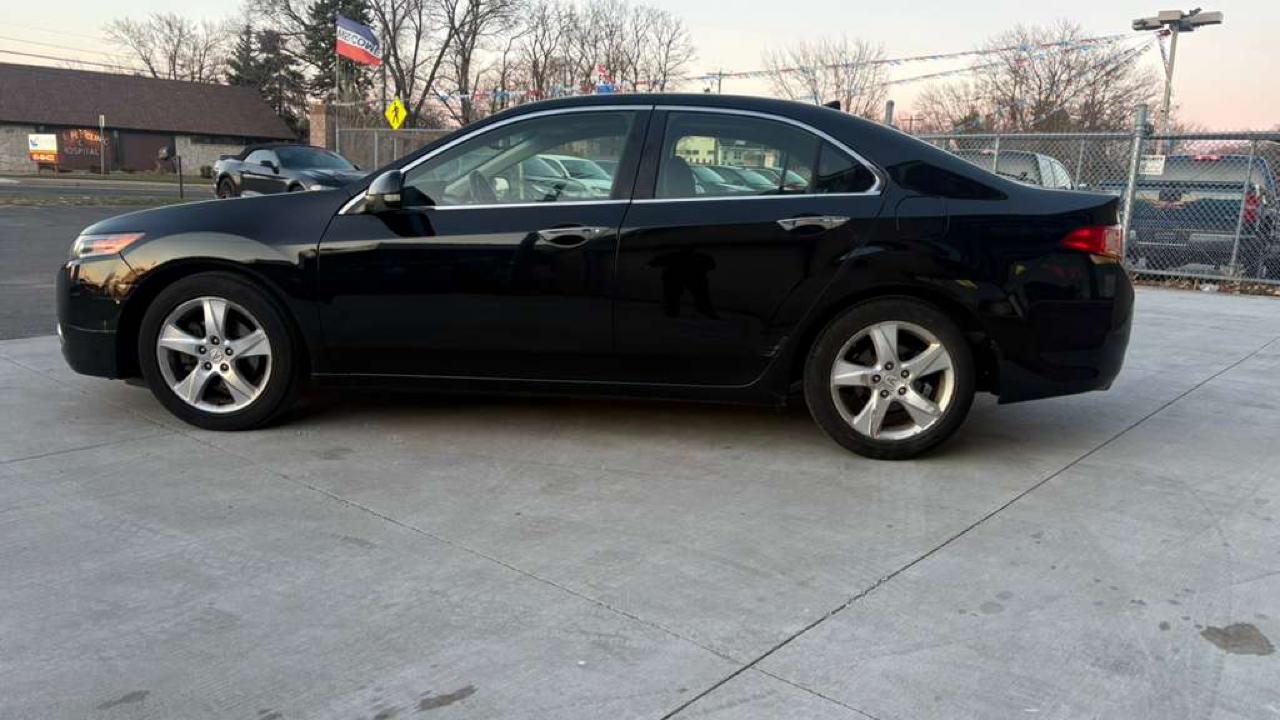 Acura TSX 5-Speed AT with Tech Package 2013
