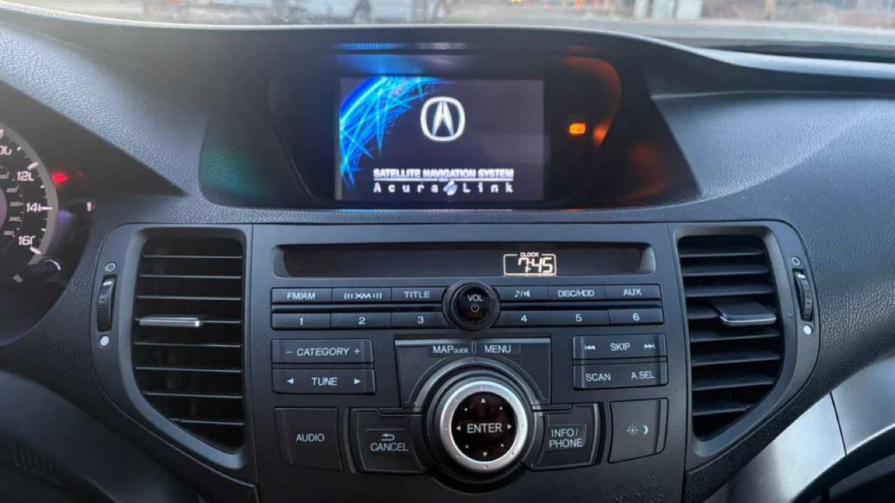 Acura TSX 5-Speed AT with Tech Package 2013