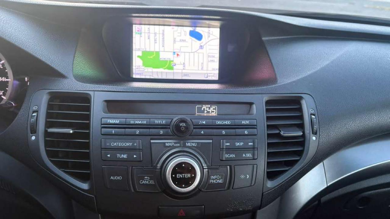 Acura TSX 5-Speed AT with Tech Package 2013