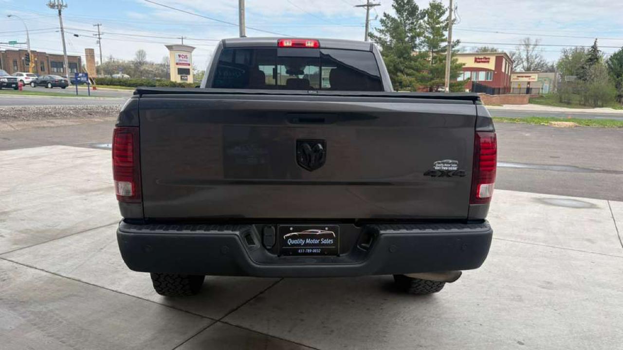 RAM 1500 SLT Quad Cab 4WD 2020