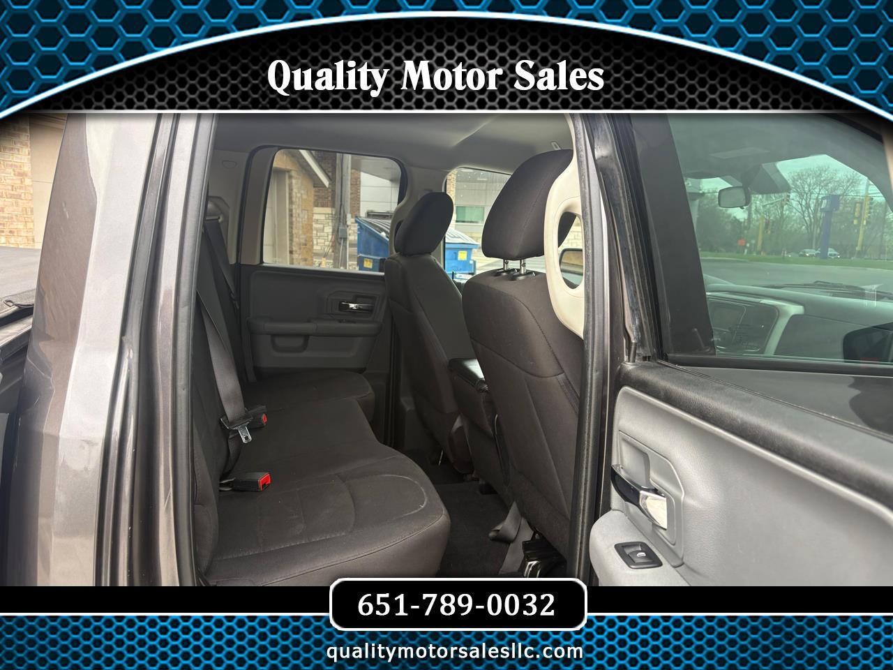 RAM 1500 SLT Quad Cab 4WD 2020