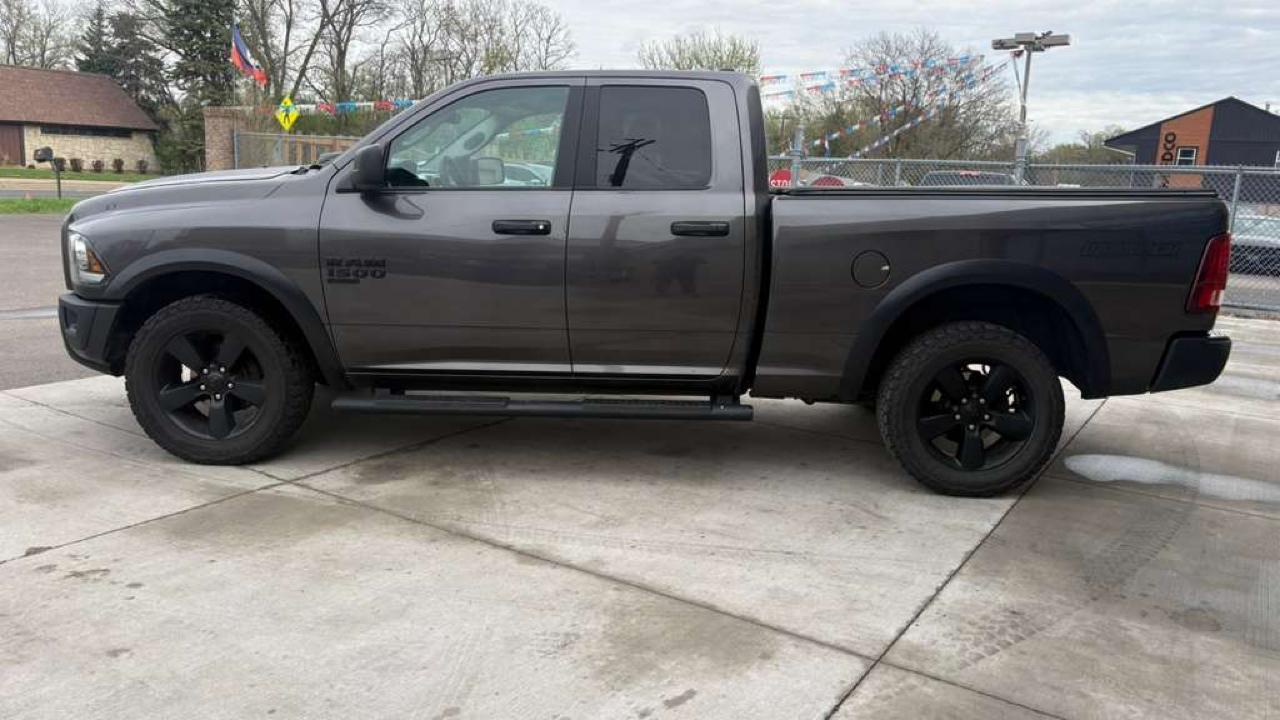 RAM 1500 SLT Quad Cab 4WD 2020