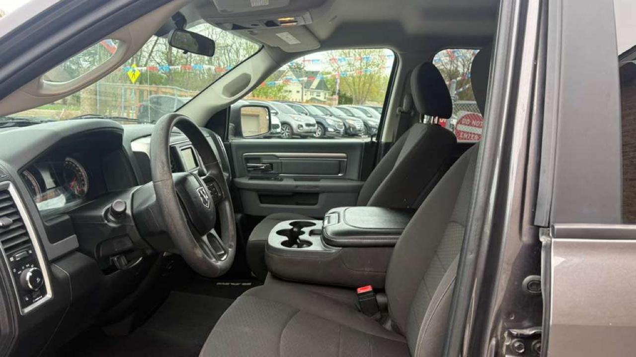 RAM 1500 SLT Quad Cab 4WD 2020