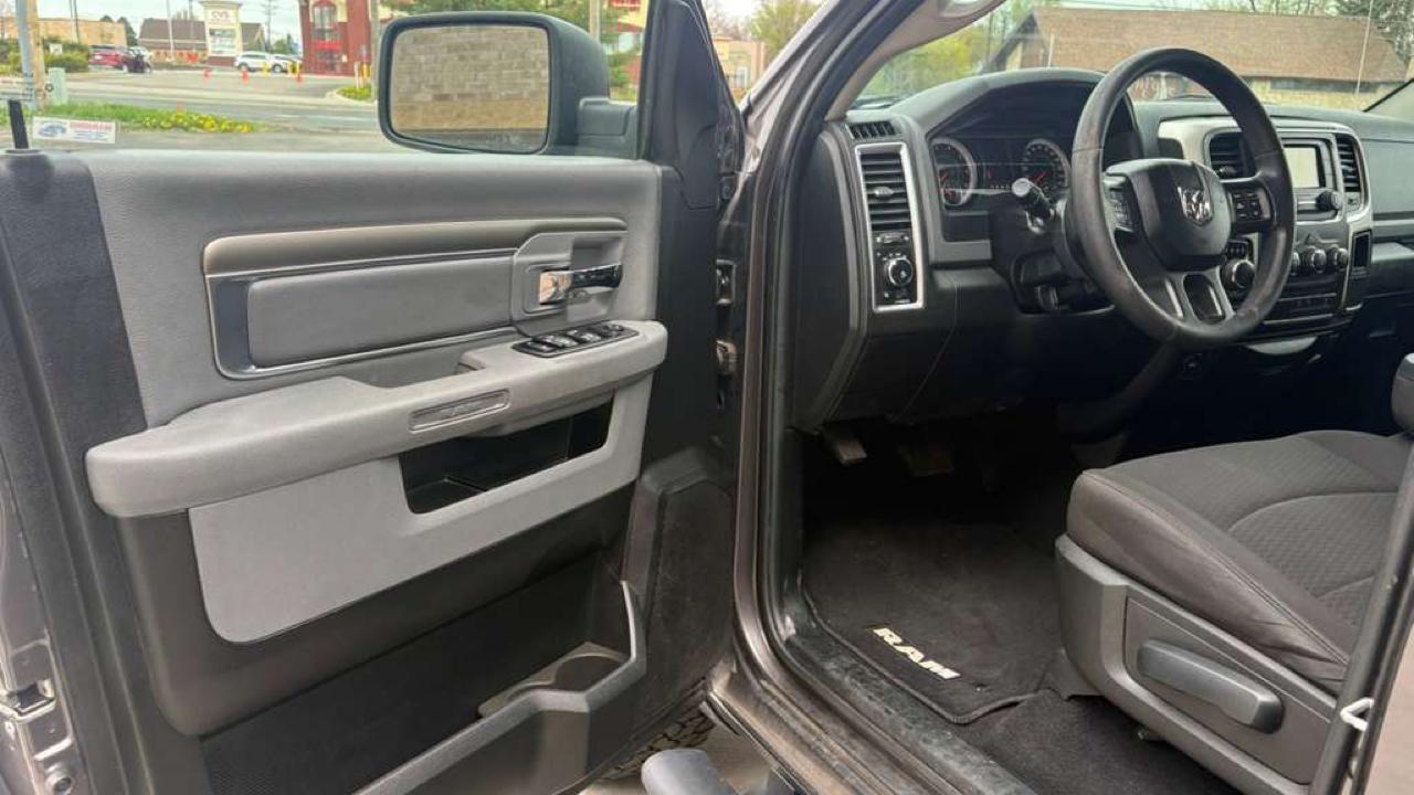 RAM 1500 SLT Quad Cab 4WD 2020