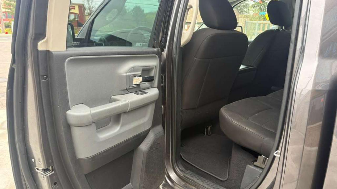 RAM 1500 SLT Quad Cab 4WD 2020