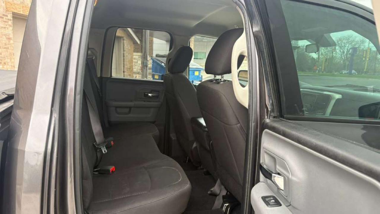 RAM 1500 SLT Quad Cab 4WD 2020