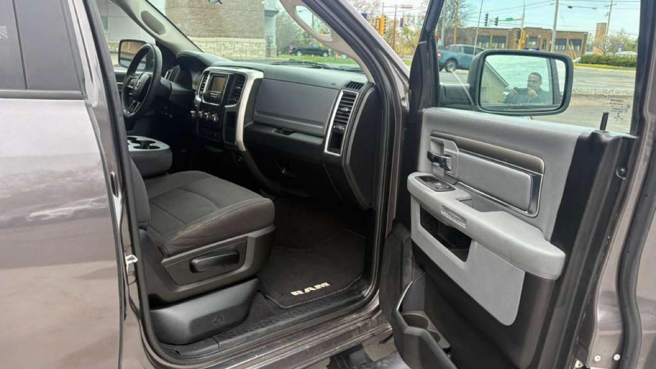 RAM 1500 SLT Quad Cab 4WD 2020