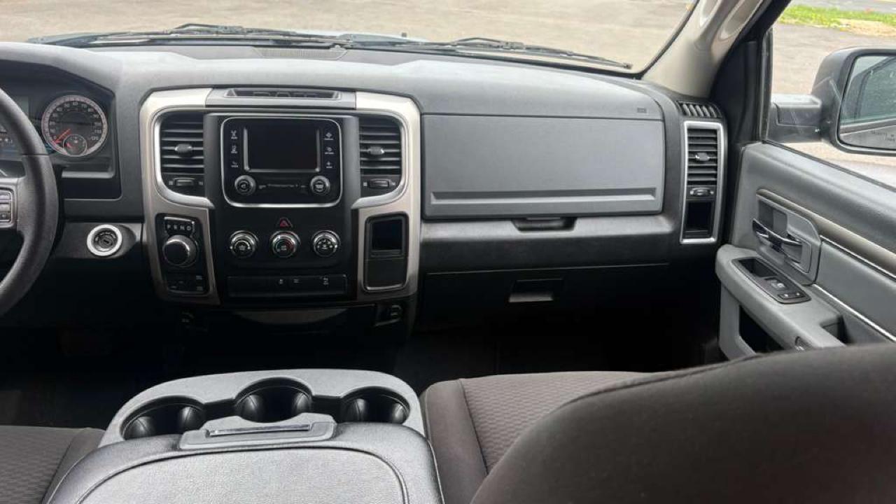 RAM 1500 SLT Quad Cab 4WD 2020