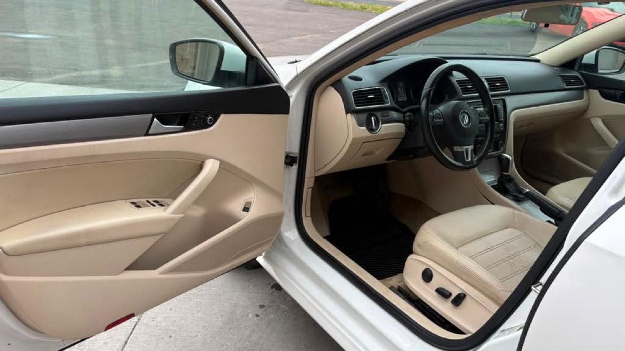 Volkswagen Passat 1.8T SE Auto 2015