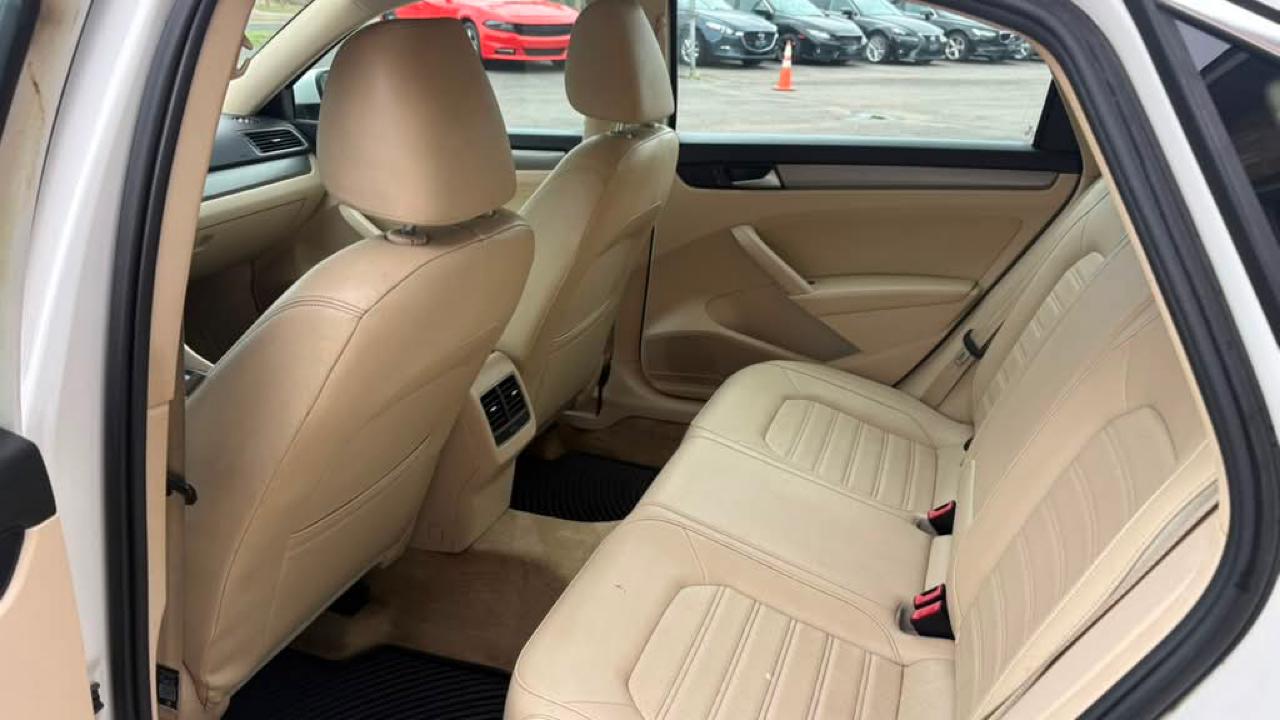 Volkswagen Passat 1.8T SE Auto 2015