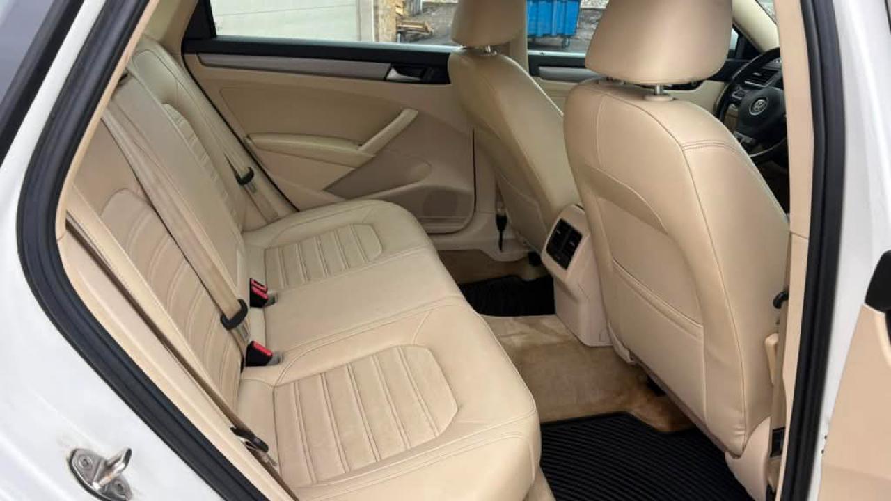 Volkswagen Passat 1.8T SE Auto 2015