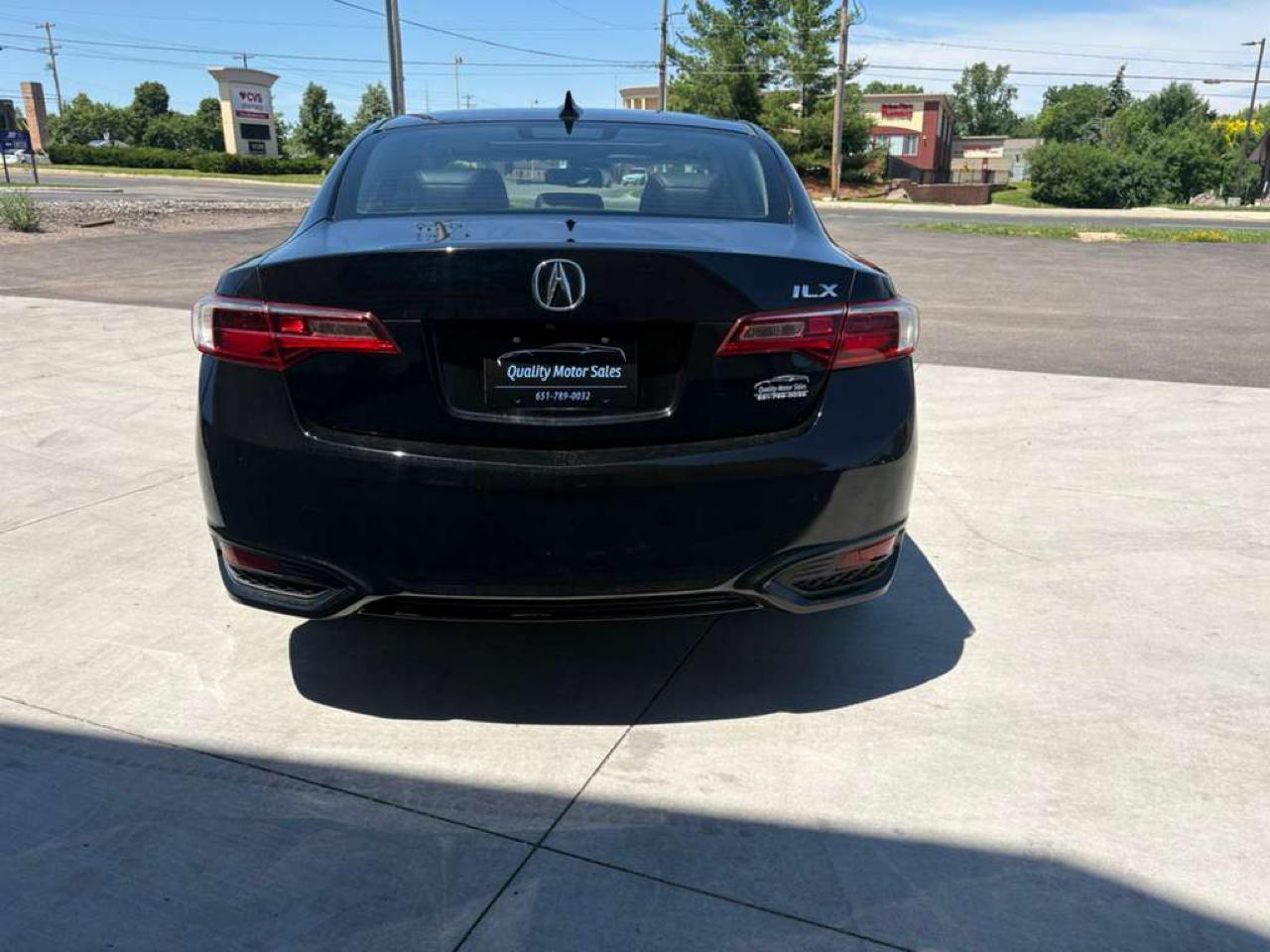 Acura ILX 4dr Sdn 2.0L Tech Pkg 2017