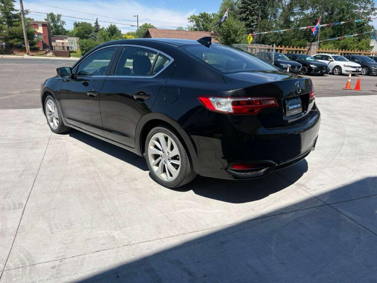 Acura ILX 4dr Sdn 2.0L Tech Pkg 2017