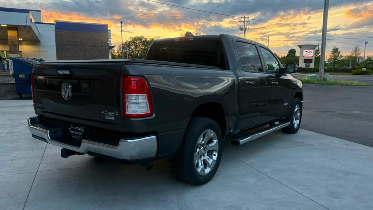 RAM 1500 4WD Crew Cab 140.5" Lone Star 2020