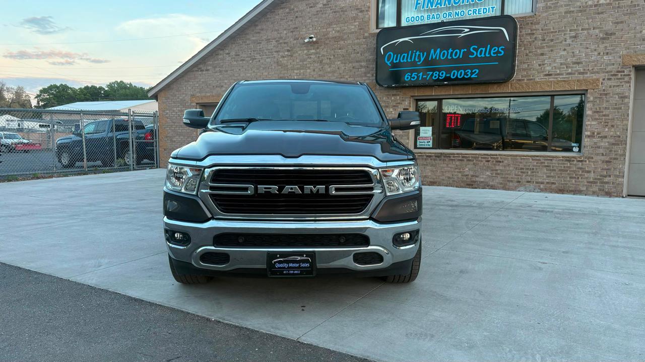 RAM 1500 4WD Crew Cab 140.5" Lone Star 2020