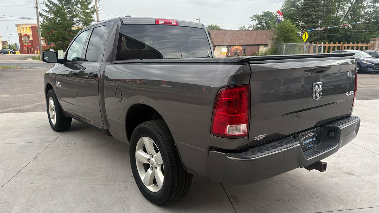 RAM 1500 Tradesman Quad Cab 4WD 2015