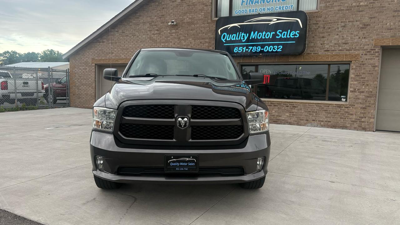 RAM 1500 Tradesman Quad Cab 4WD 2015