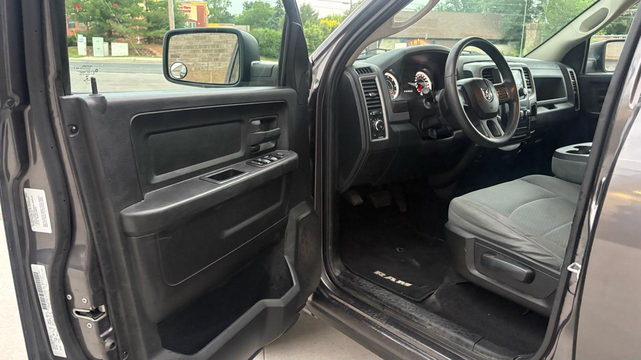 RAM 1500 Tradesman Quad Cab 4WD 2015