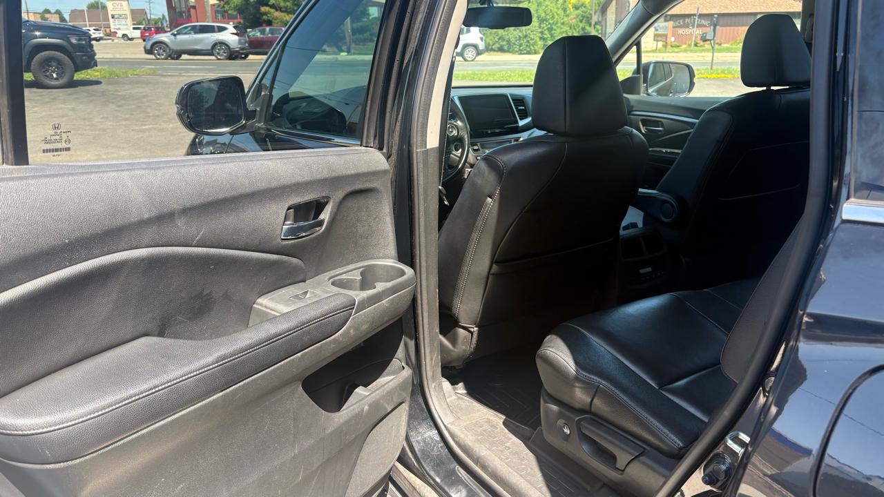 Honda Pilot EX-L w/Navigation AWD 2017