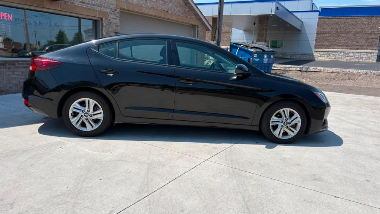 Hyundai Elantra SEL 2020