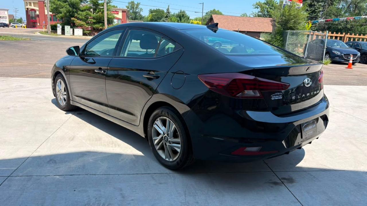 Hyundai Elantra SEL 2020