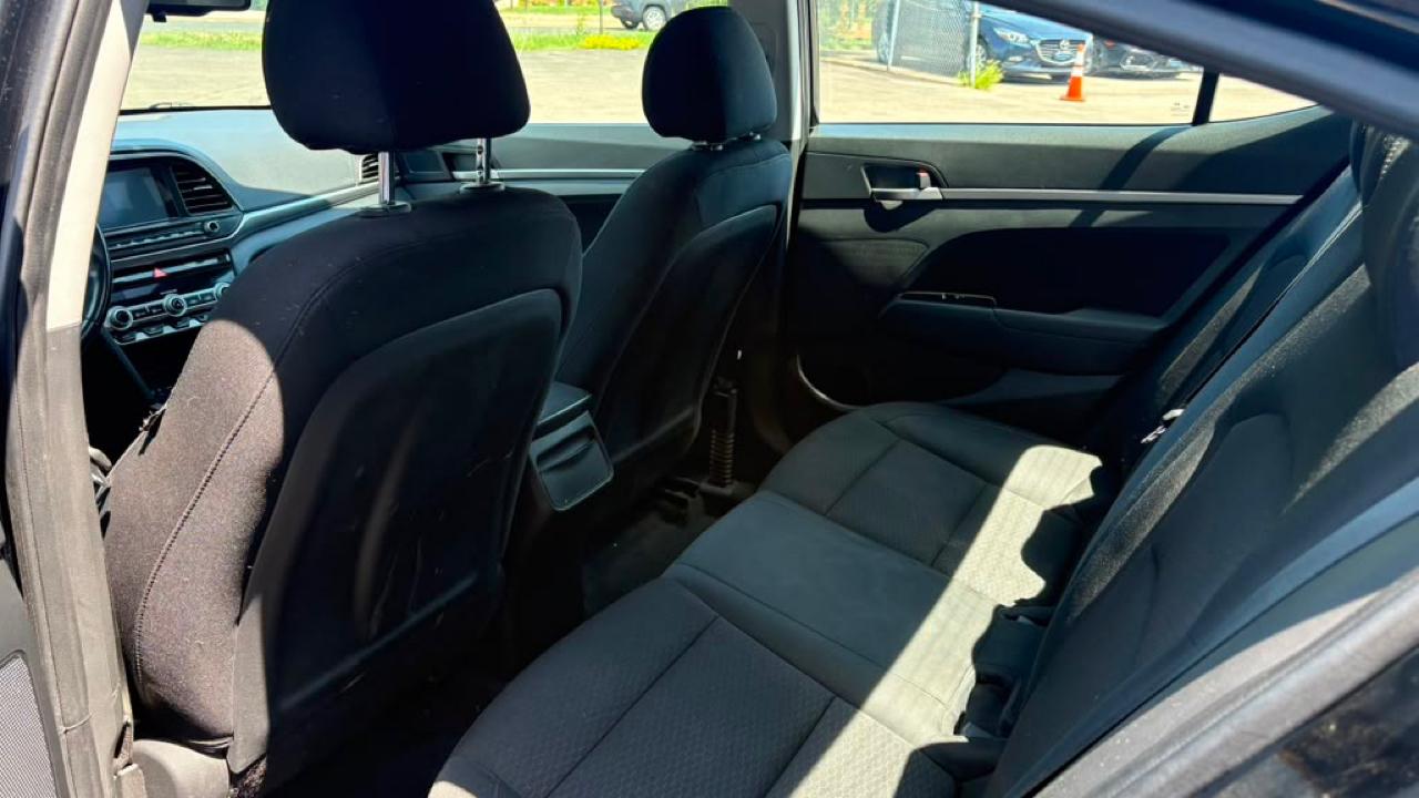 Hyundai Elantra SEL 2020