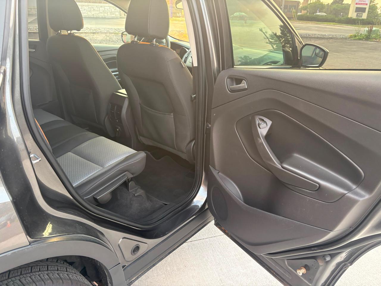 Ford Escape SE FWD 2017
