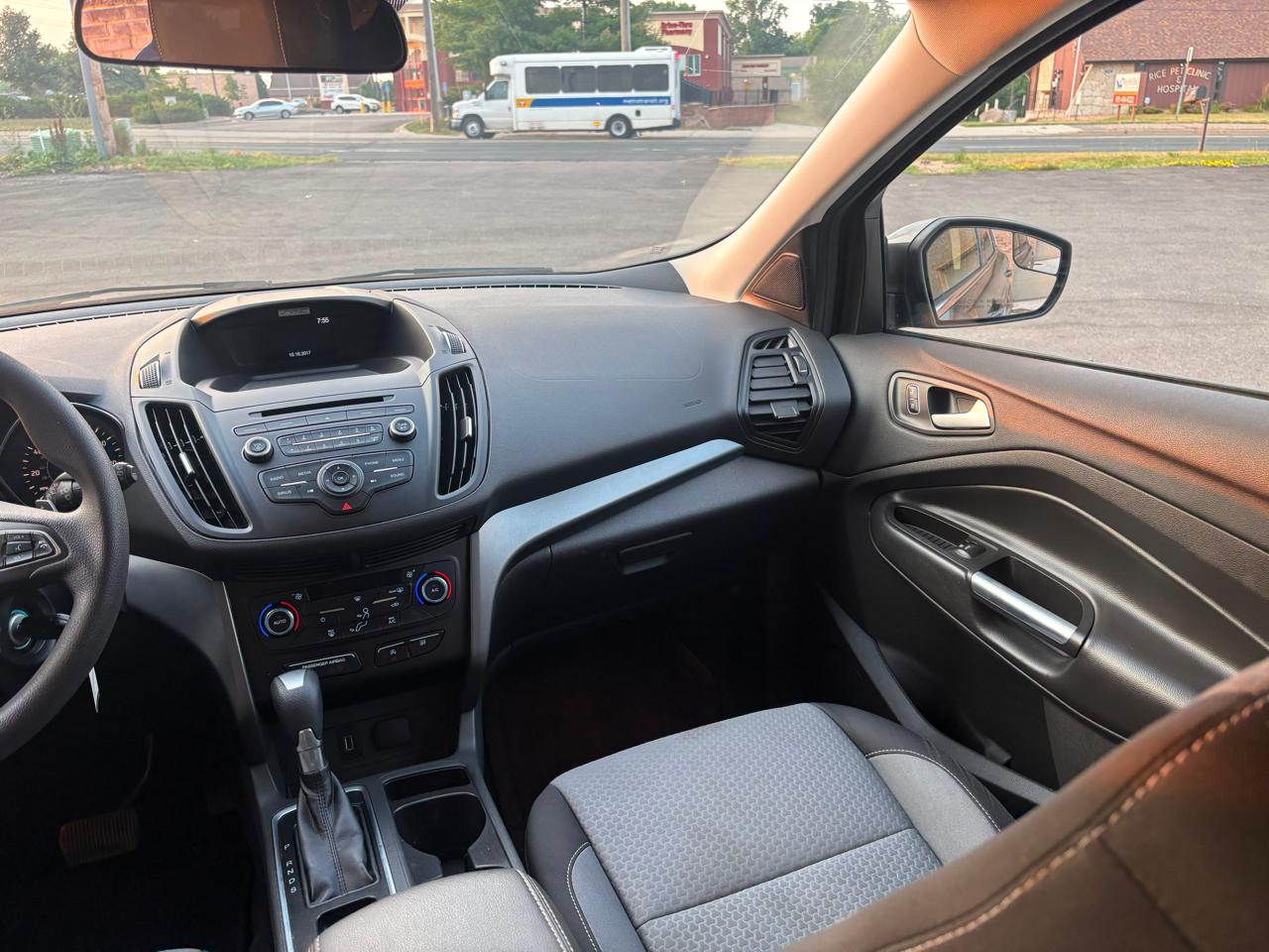 Ford Escape SE FWD 2017
