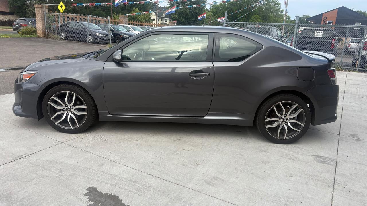Scion tC Sports Coupe 6-Spd AT 2015