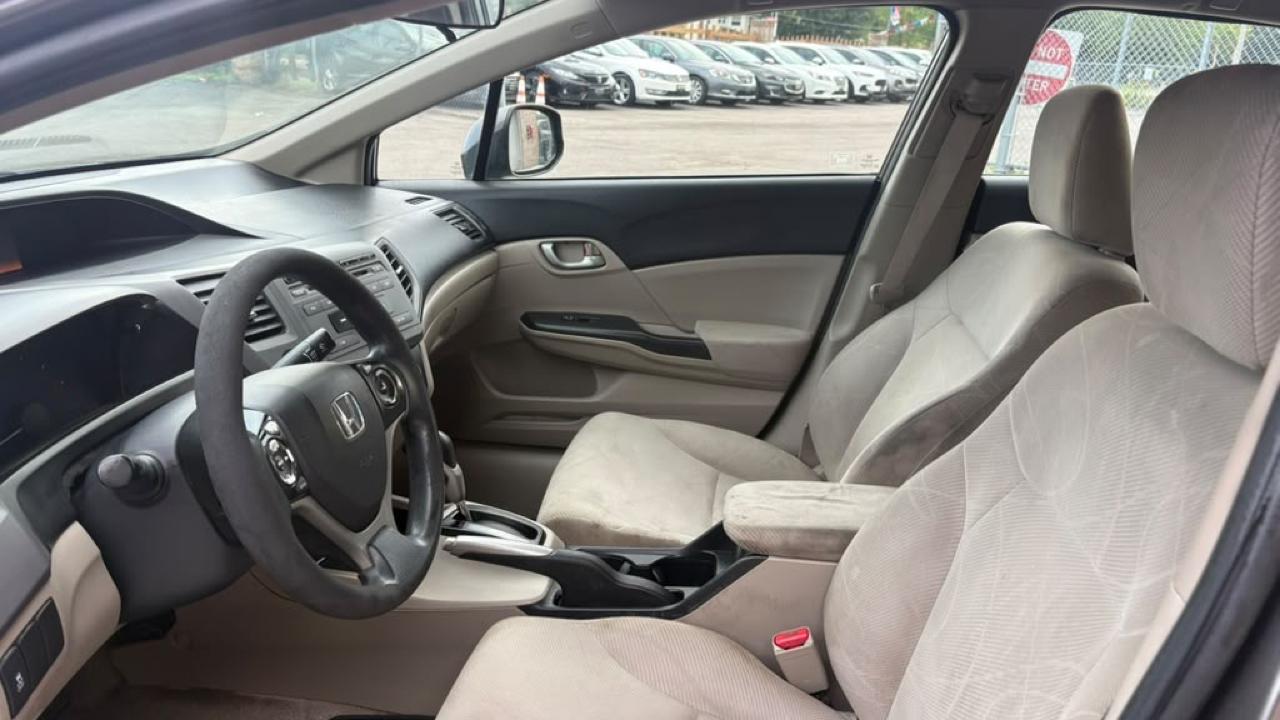Honda Civic LX 2012