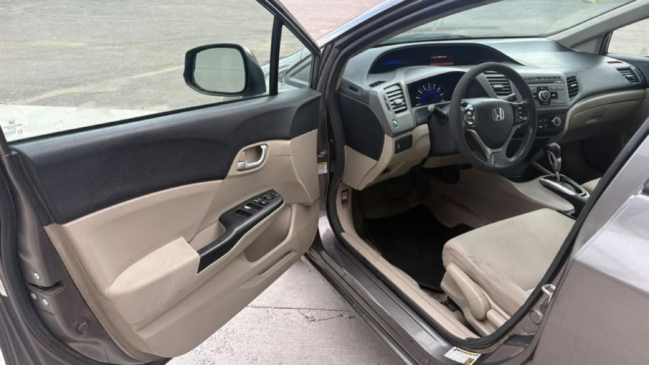 Honda Civic LX 2012