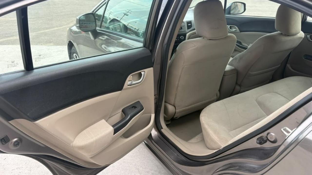 Honda Civic LX 2012