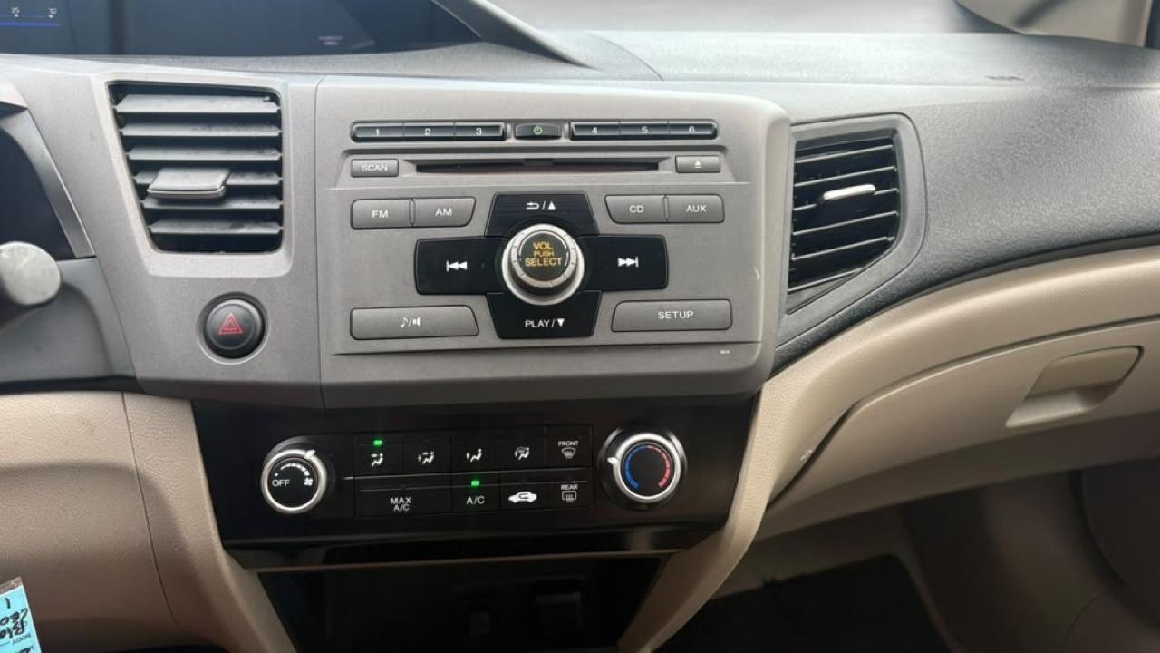 Honda Civic LX 2012
