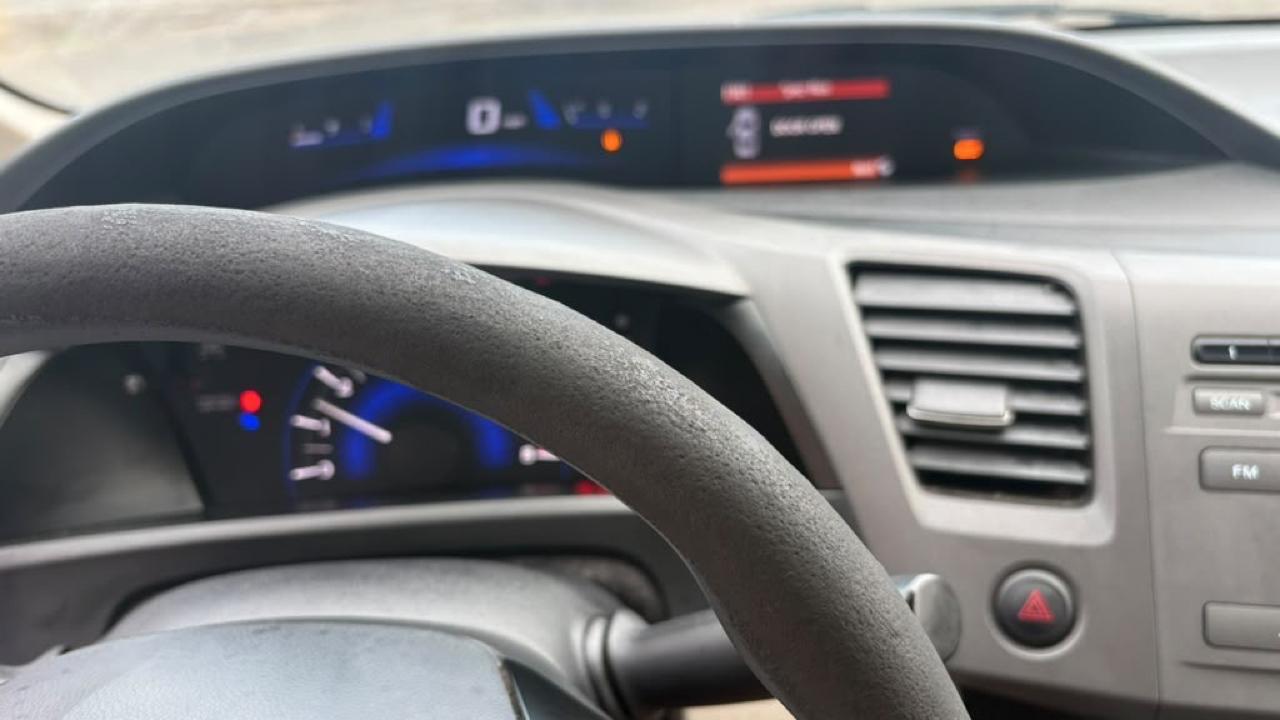 Honda Civic LX 2012