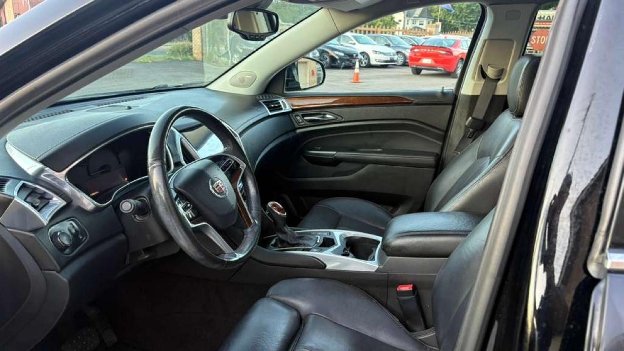 Cadillac SRX AWD Performance Collection 2013