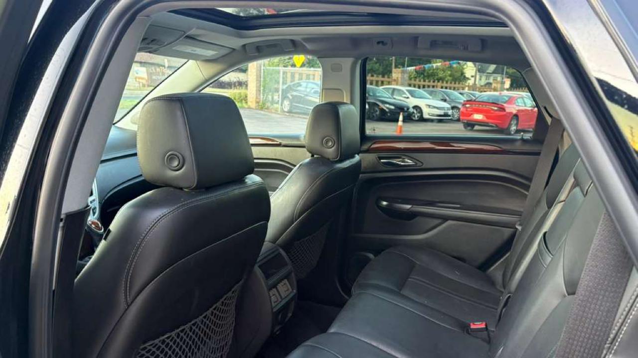 Cadillac SRX AWD Performance Collection 2013