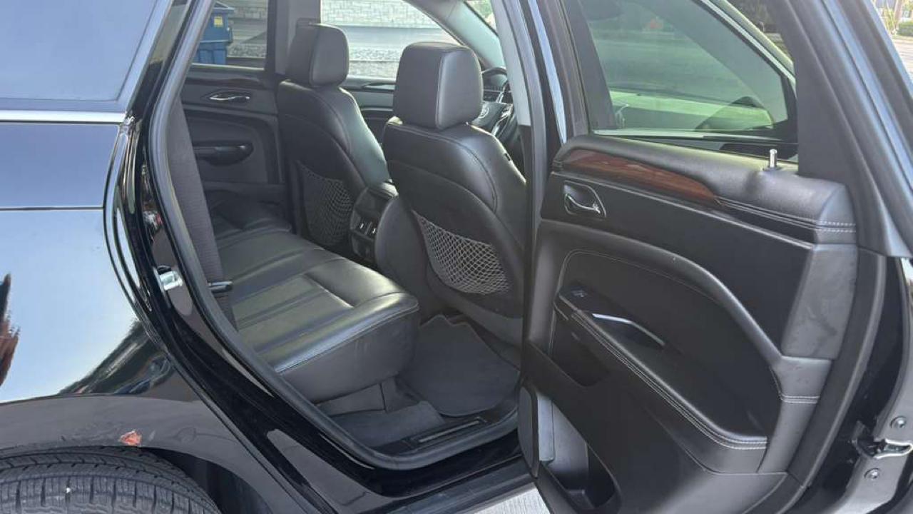 Cadillac SRX AWD Performance Collection 2013