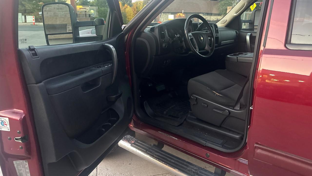 Chevrolet Silverado 2500HD LT Crew Cab 4WD 2013