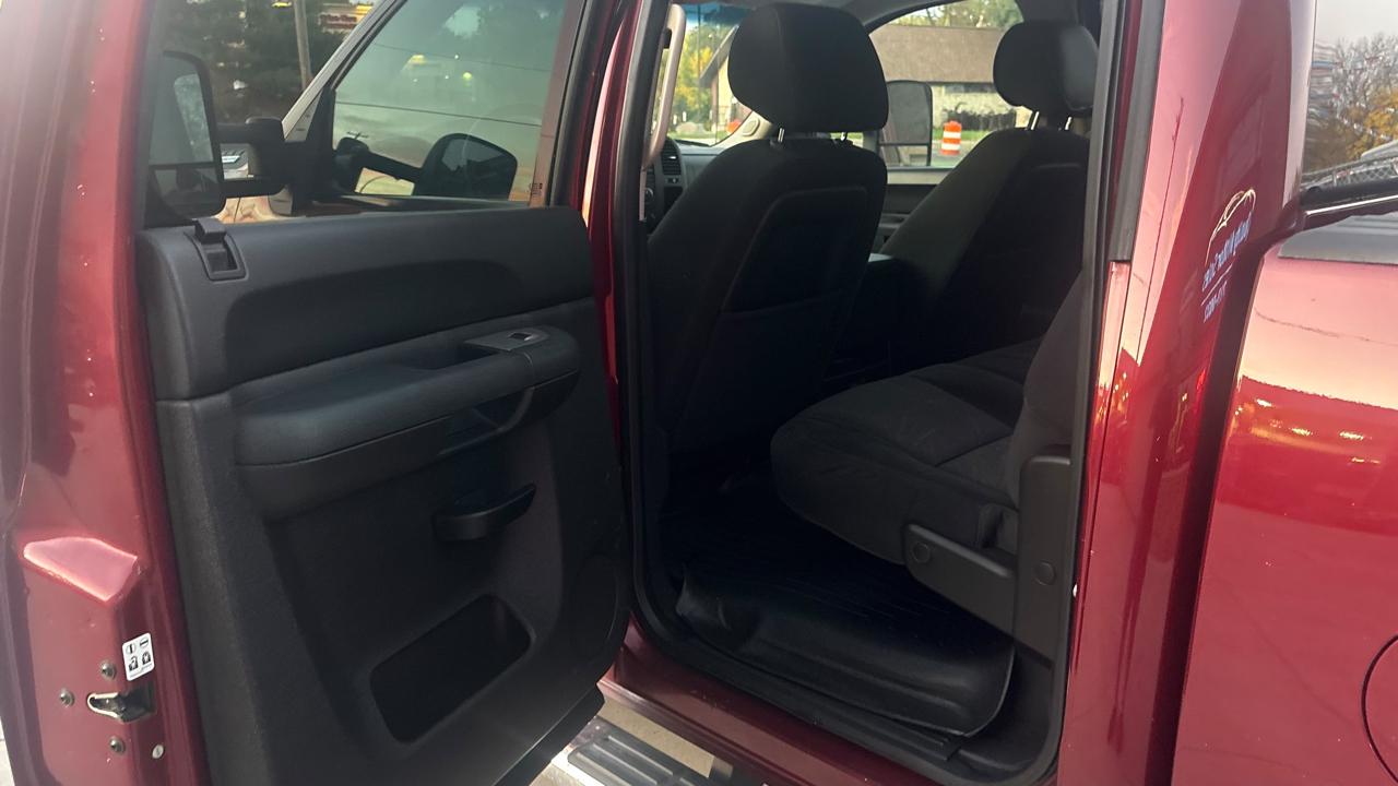 Chevrolet Silverado 2500HD LT Crew Cab 4WD 2013