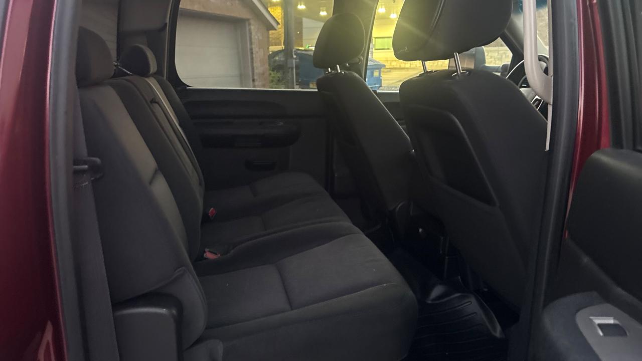 Chevrolet Silverado 2500HD LT Crew Cab 4WD 2013