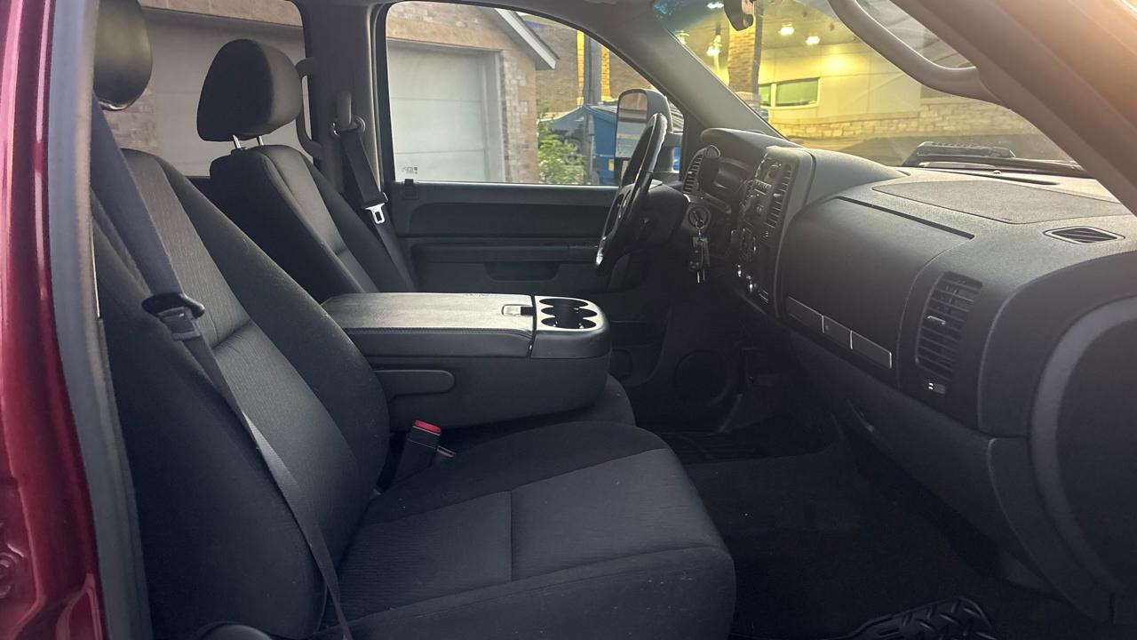 Chevrolet Silverado 2500HD LT Crew Cab 4WD 2013