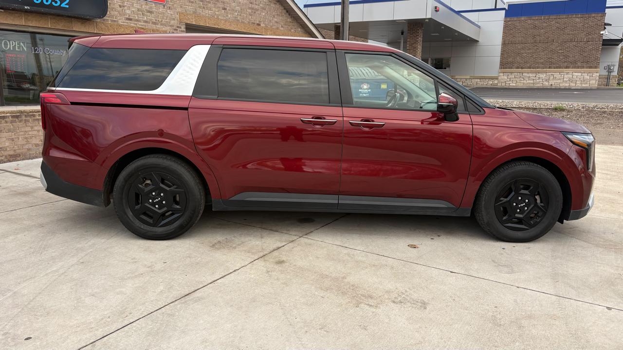 Kia Carnival LXS 2025