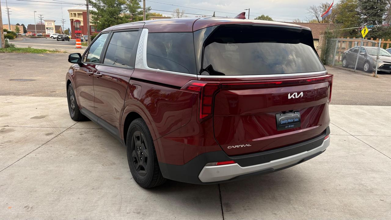 Kia Carnival LXS 2025
