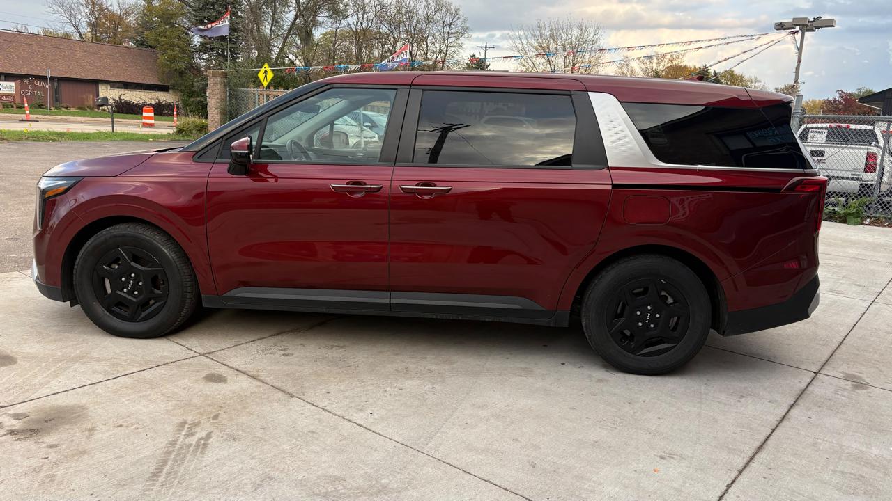 Kia Carnival LXS 2025