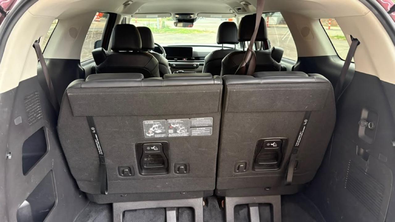 Kia Carnival LXS 2025